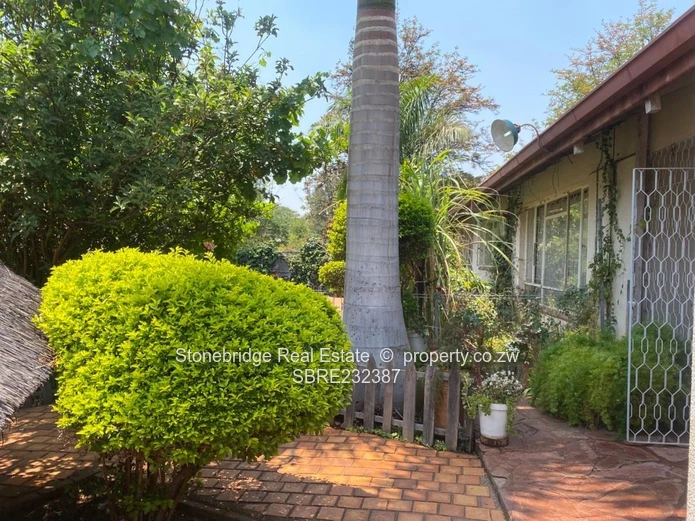 4 Bedroom Home in Suburbs for sale