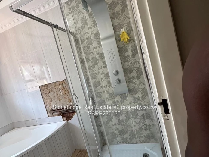 3 Bedroomed Corner stand house in Emhlangeni for sale