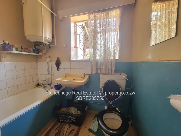 4 Bedroomed Semi-detached House in Paddonhurst for sale