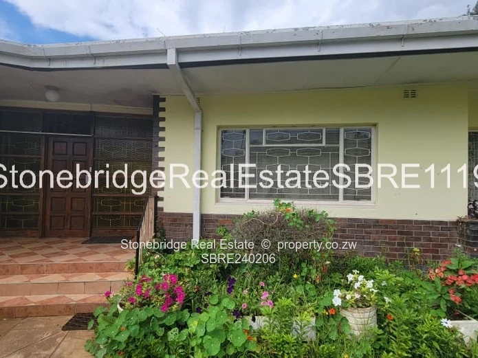 Elegant 4 Bedroomed House in Kumalo for sale
