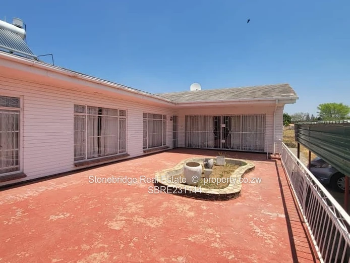 3 Bedroom House in Sunninghill for sale