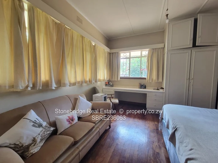 Gorgeous 5 Bedroomed Suburbs home for sale