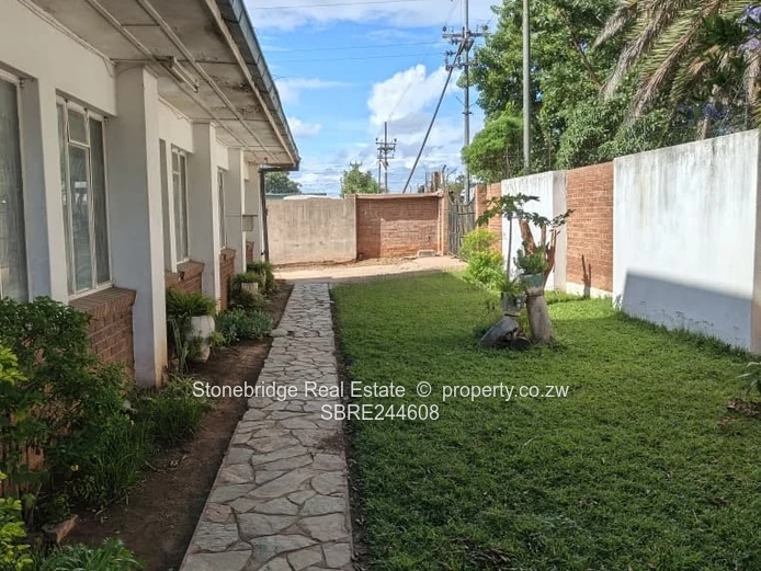 Offices in Thorngrove to rent