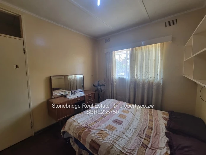 4 Bedroomed Semi-detached House in Paddonhurst for sale