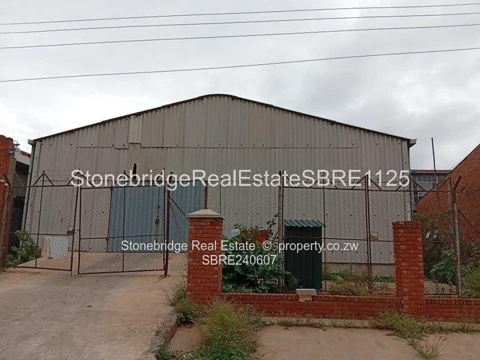 914SQM warehouse in Donnington for sale