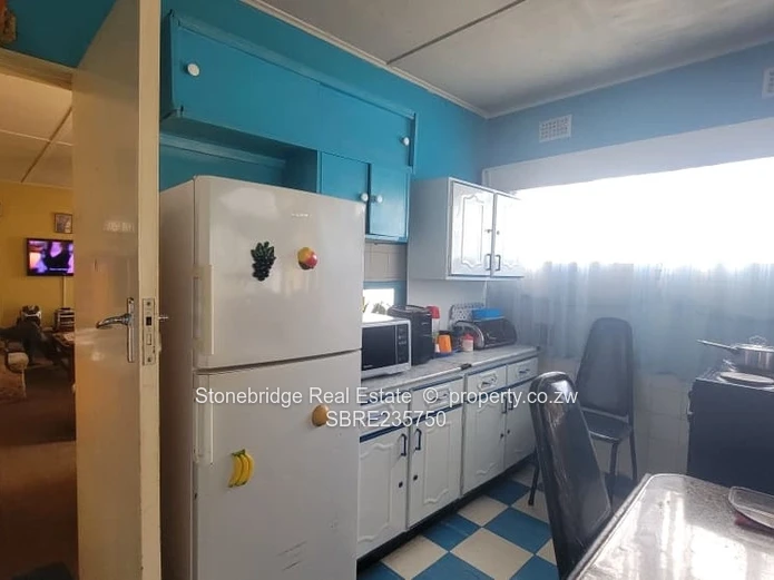 4 Bedroomed Semi-detached House in Paddonhurst for sale