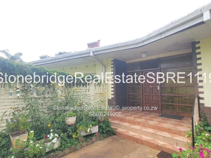 Elegant 4 Bedroomed House in Kumalo for sale