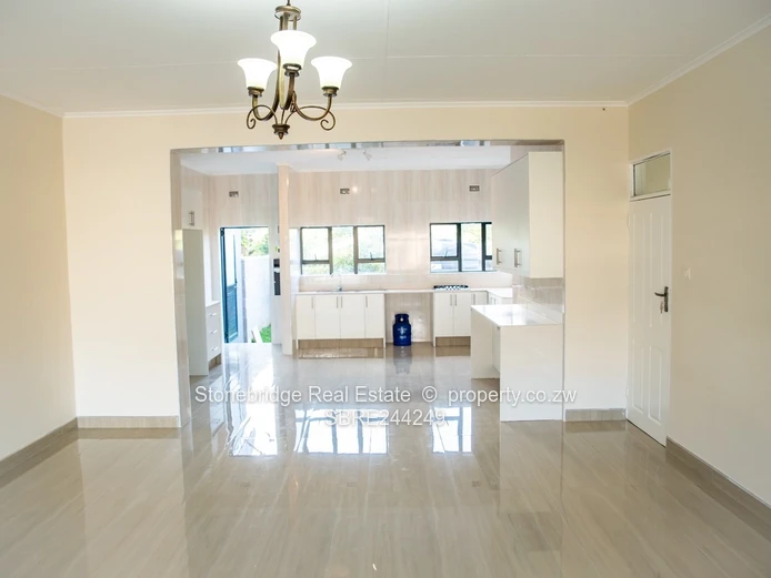 Luxurious 3 Bedroomed Townhouses in Hillside to Rent