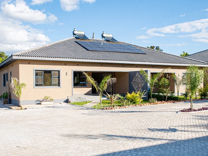 Luxurious 3 Bedroomed Townhouses in Hillside to Rent