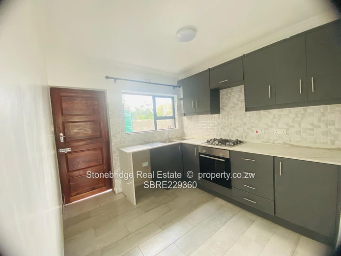 3 Bedroomed Hillside Bualwayo Townhouse for Sale