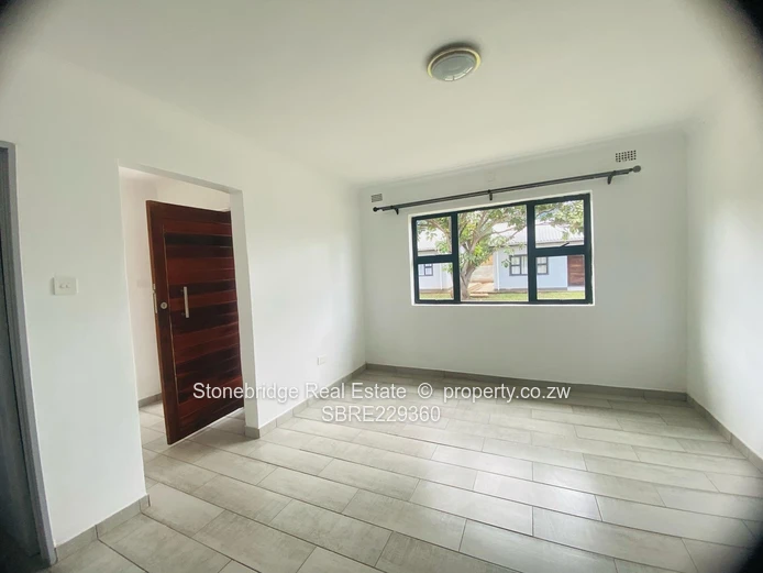 3 Bedroomed Hillside Bualwayo Townhouse for Sale