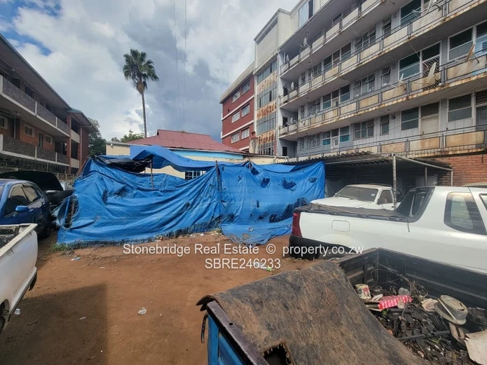 Prime Commercial Bulawayo CBD Townhouse for sale