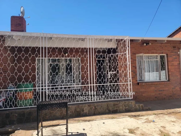 3 Bedroom semi- detached house in Paddonhurst for sale