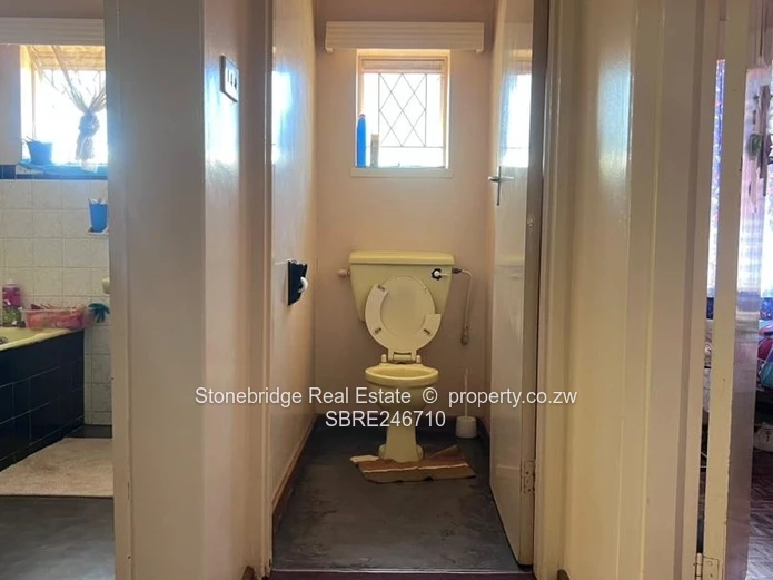 3 Bedroomed Semi-Detached House in Paddonhurst for sale