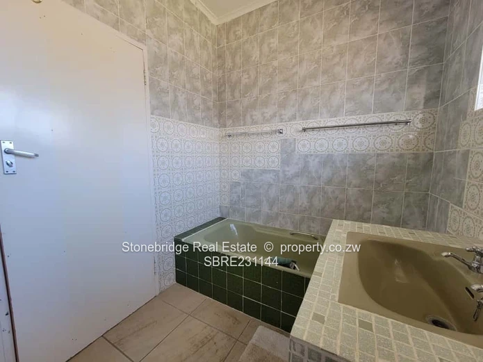 3 Bedroom House in Sunninghill for sale