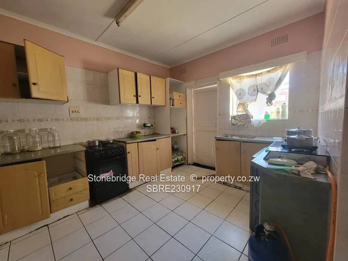 3 Bedroom semi- detached house in Paddonhurst for sale