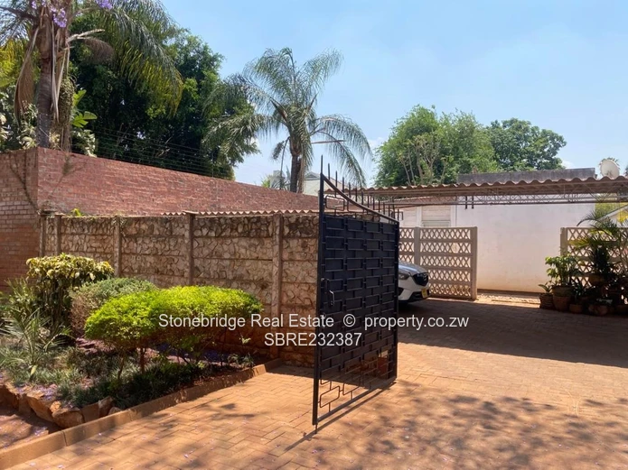 4 Bedroom Home in Suburbs for sale