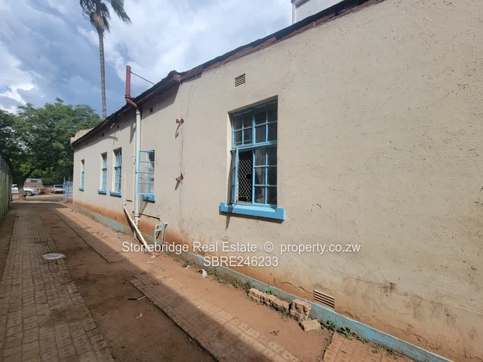Prime Commercial Bulawayo CBD Townhouse for sale