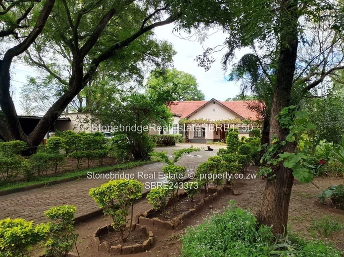 4 Bedroomed house in Riverside for sale